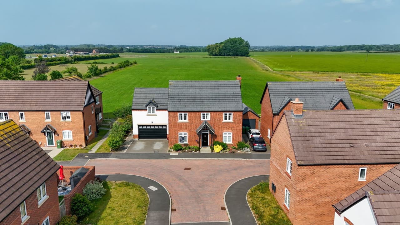 Coates Drive, Pinvin, Pershore, Pershore, WR10 2DH