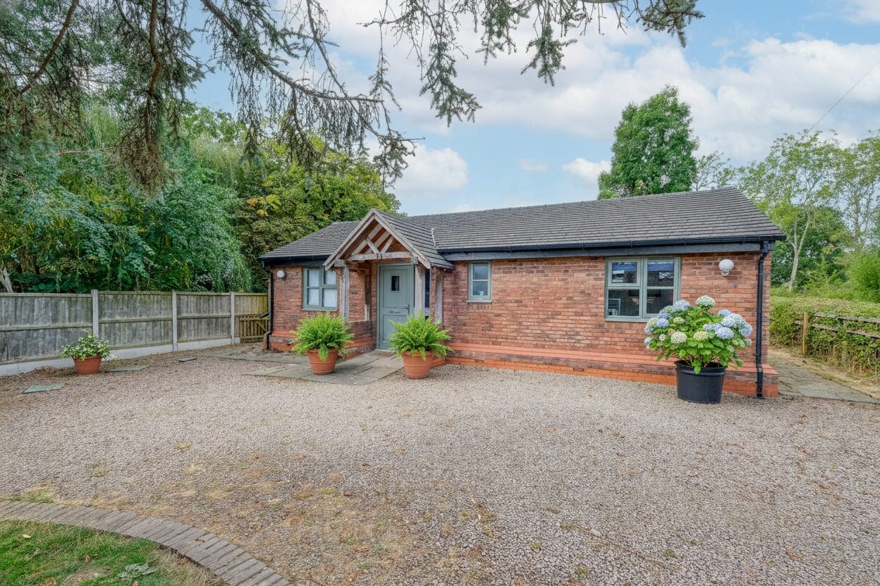 Ashview Church Road, Bradley Green, Redditch, Redditch, B96 6RW