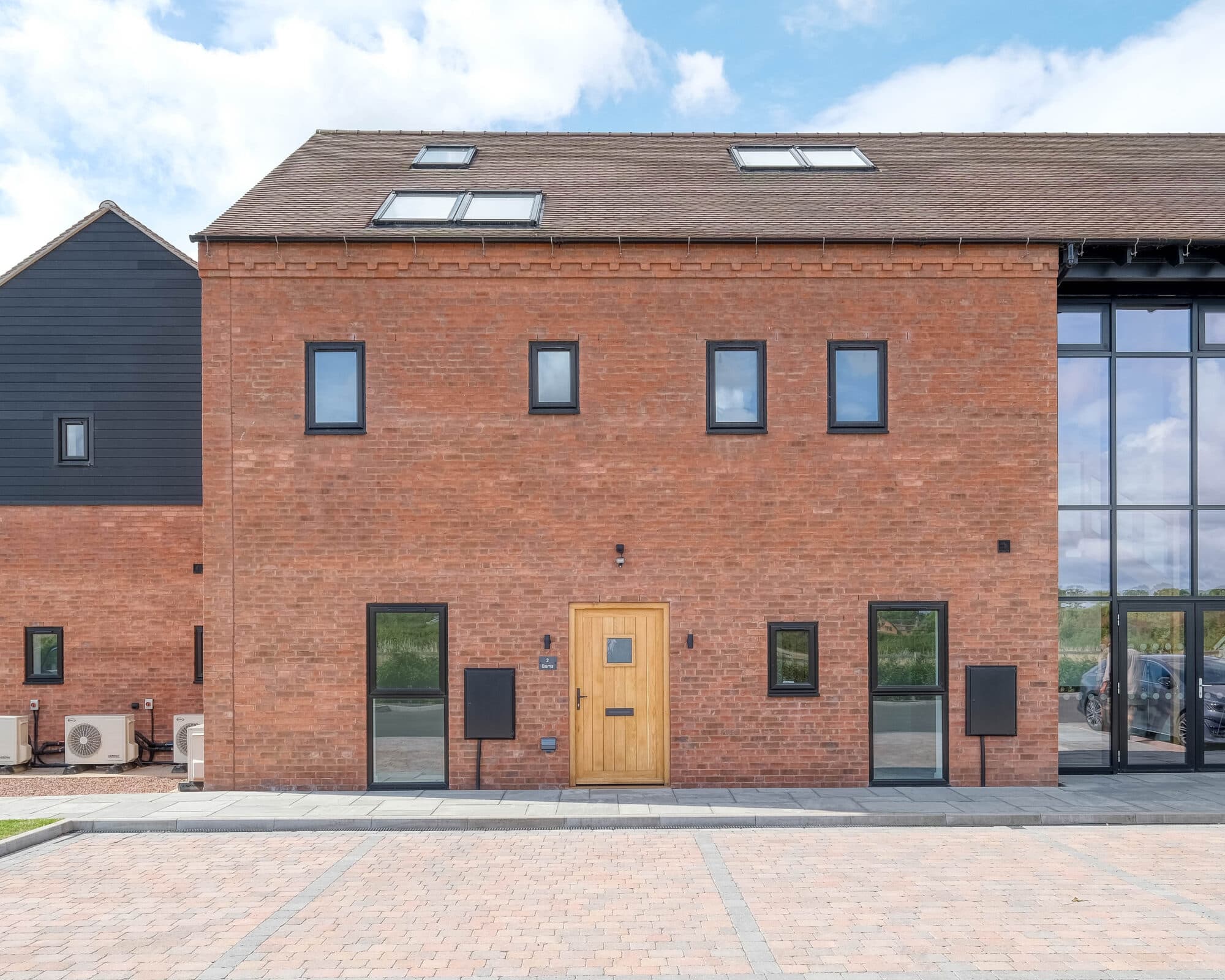 Lion & Lamb Barns Droitwich Road, Bradley Green, Redditch, Redditch, B96 6RP