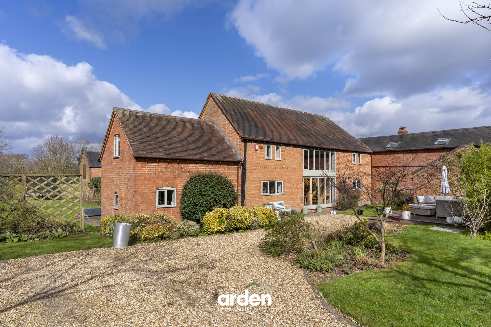 Alpine Lodge Barn Rowney Green Lane, Rowney Green, Birmingham, Alvechurch, B48 7QZ